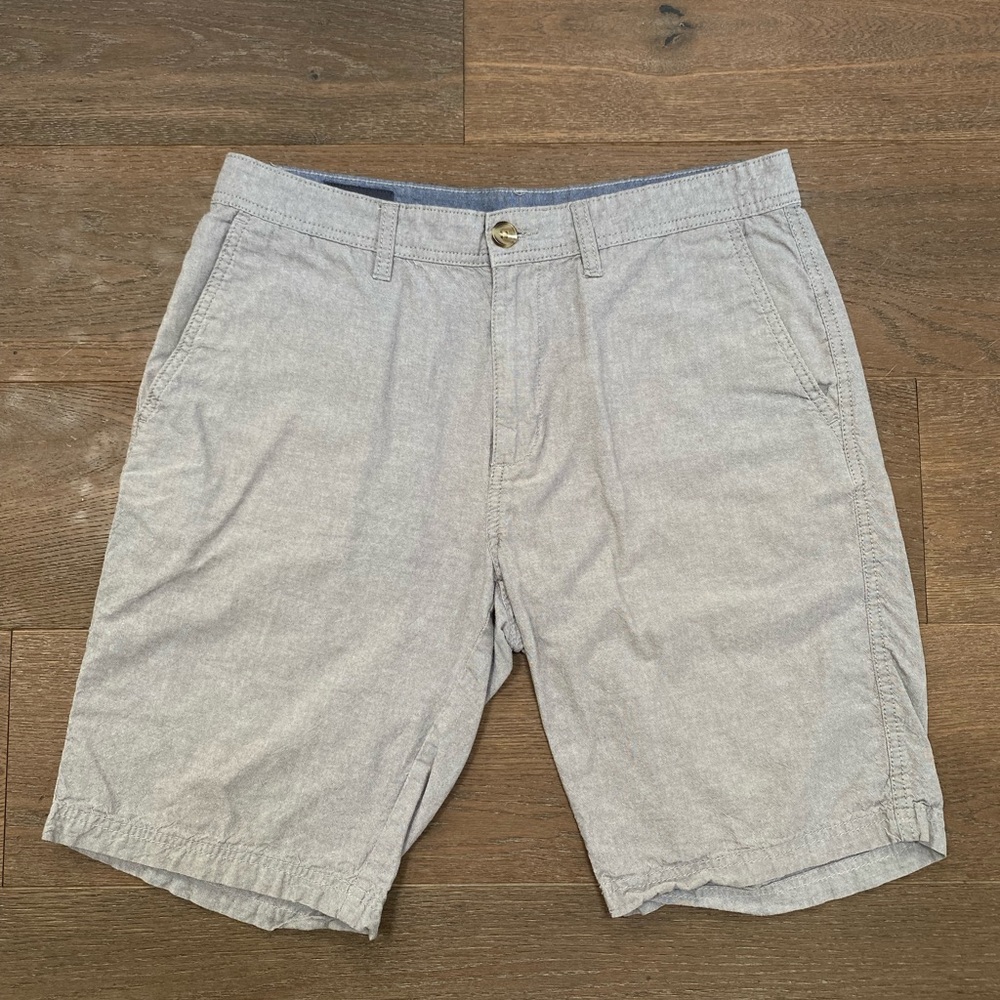 Wallin & Bros flat front light grey chambray shorts size 34